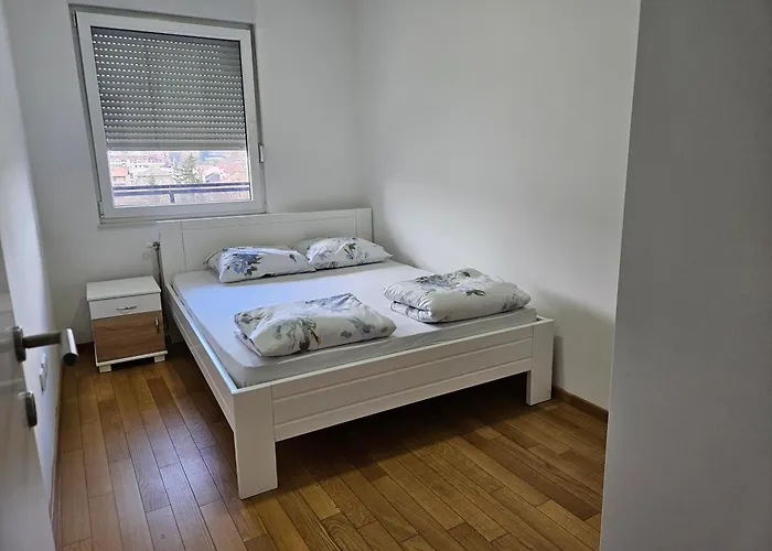 Exclusive شقة بانيا لوكا